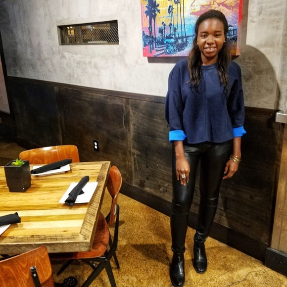 Light Pullover - Picture 2 of 3